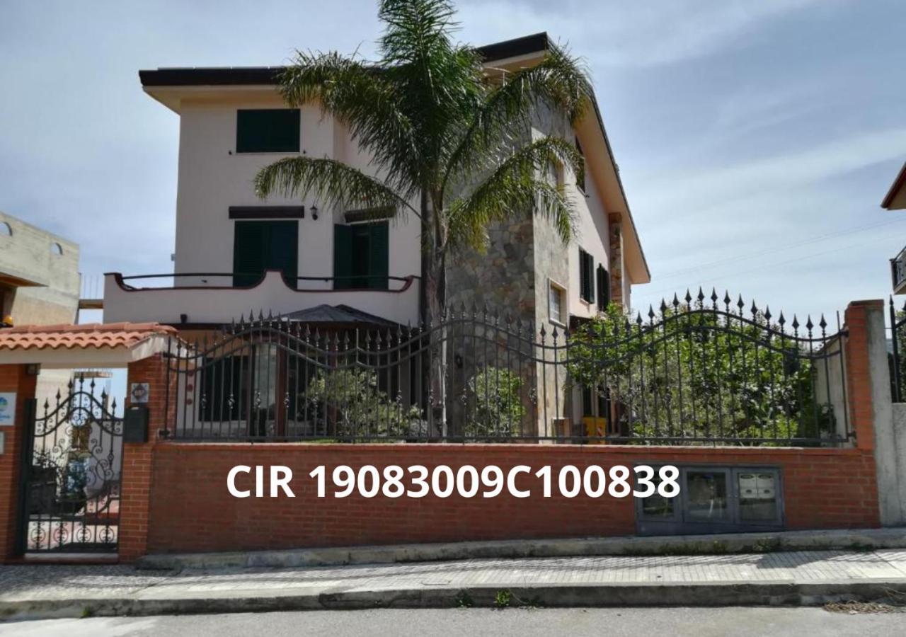 Bed and Breakfast La Collina Capo dʼOrlando Exterior foto