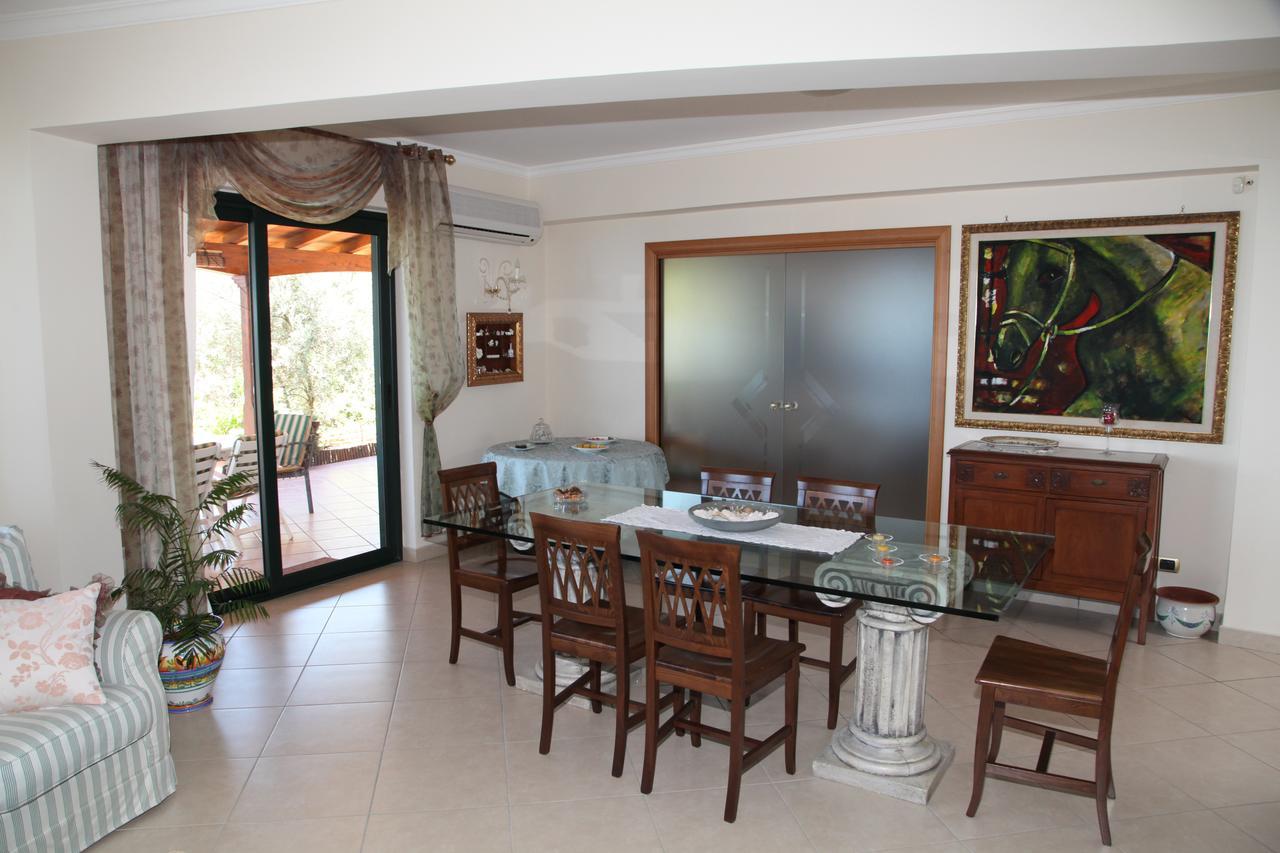 Bed and Breakfast La Collina Capo dʼOrlando Exterior foto