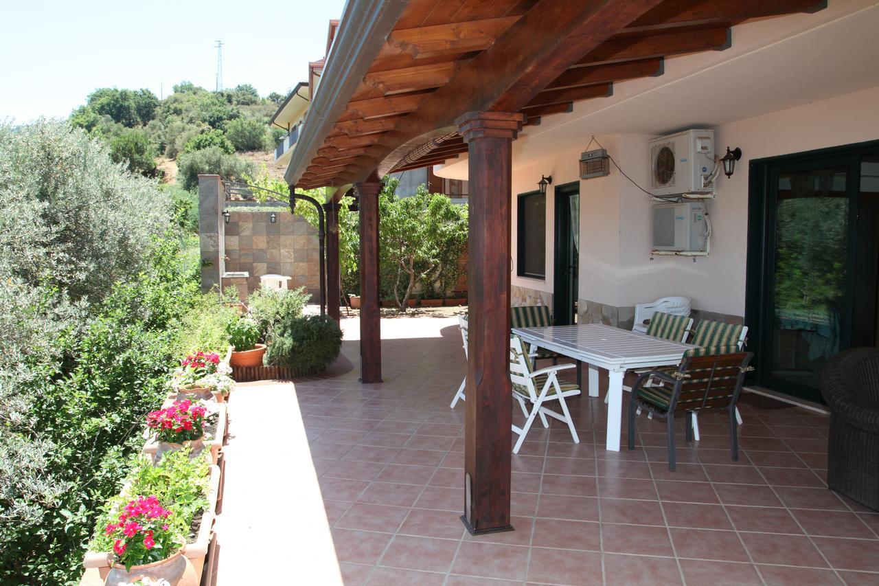 Bed and Breakfast La Collina Capo dʼOrlando Exterior foto