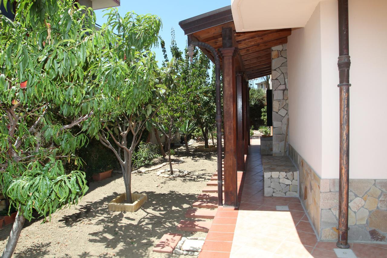 Bed and Breakfast La Collina Capo dʼOrlando Exterior foto