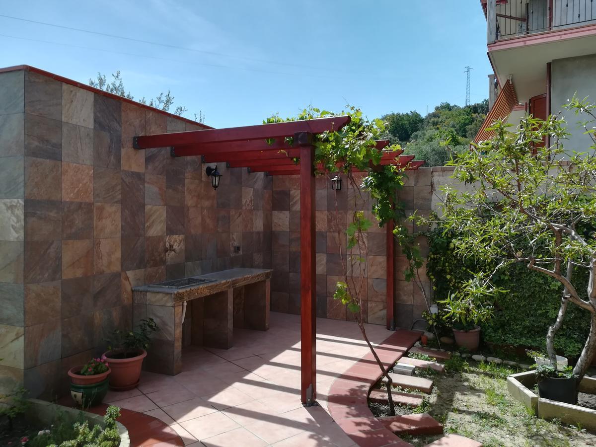 Bed and Breakfast La Collina Capo dʼOrlando Exterior foto
