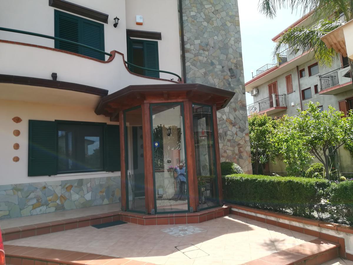 Bed and Breakfast La Collina Capo dʼOrlando Exterior foto