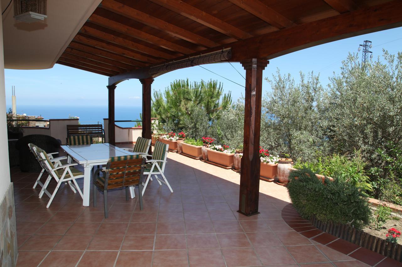 Bed and Breakfast La Collina Capo dʼOrlando Exterior foto
